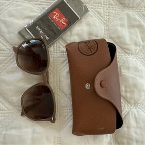 Ray-Ban Brown Sunglasses with Case